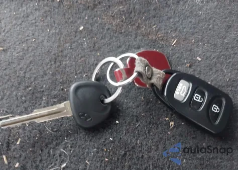 2016 Hyundai Elantra Se из США, поврежденный, VIN 5NPDH4AE9GH660921